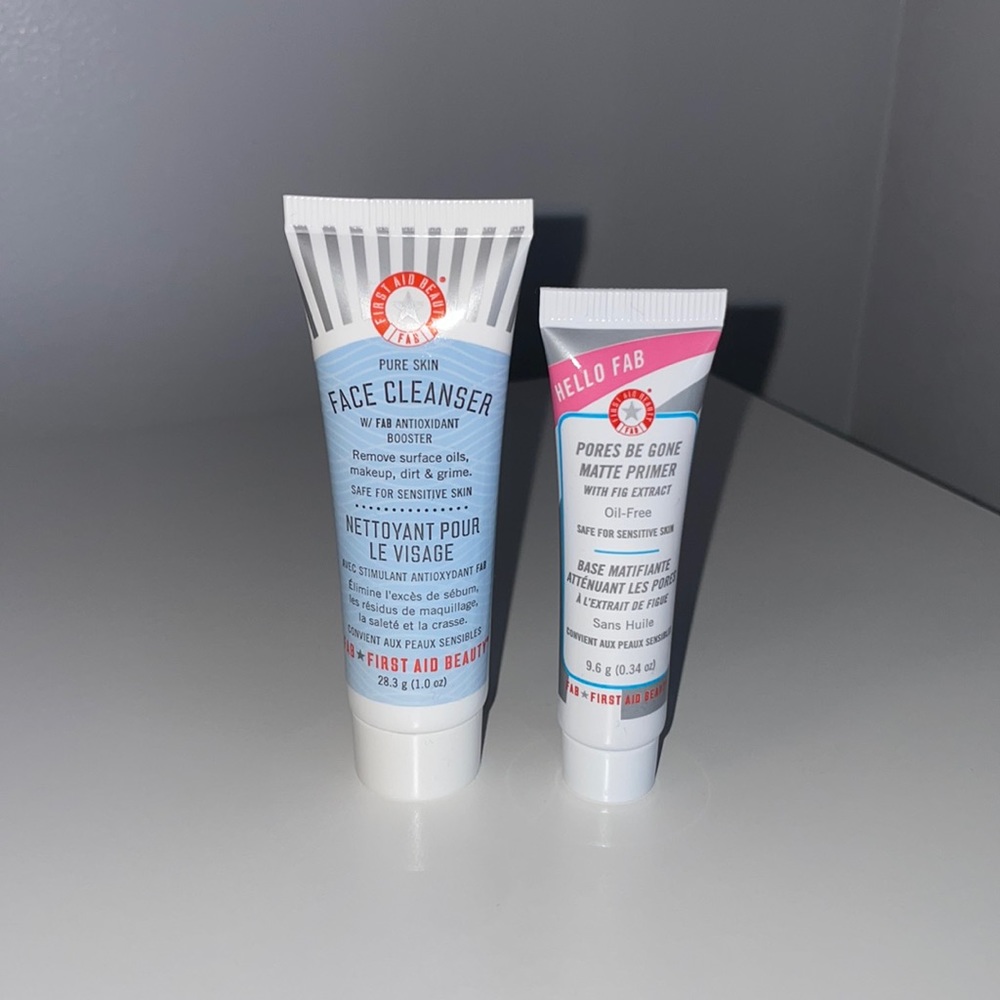 First Aid Beauty Facial Cleanser & Primer New